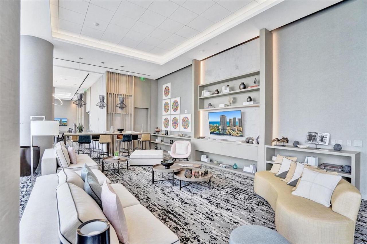 Hyde Beach House Three-Bedroom, Waterfront, Ocean And Intercostal View, Rooftop Pool, 5 Min Walk To Beach هوليوود المظهر الخارجي الصورة