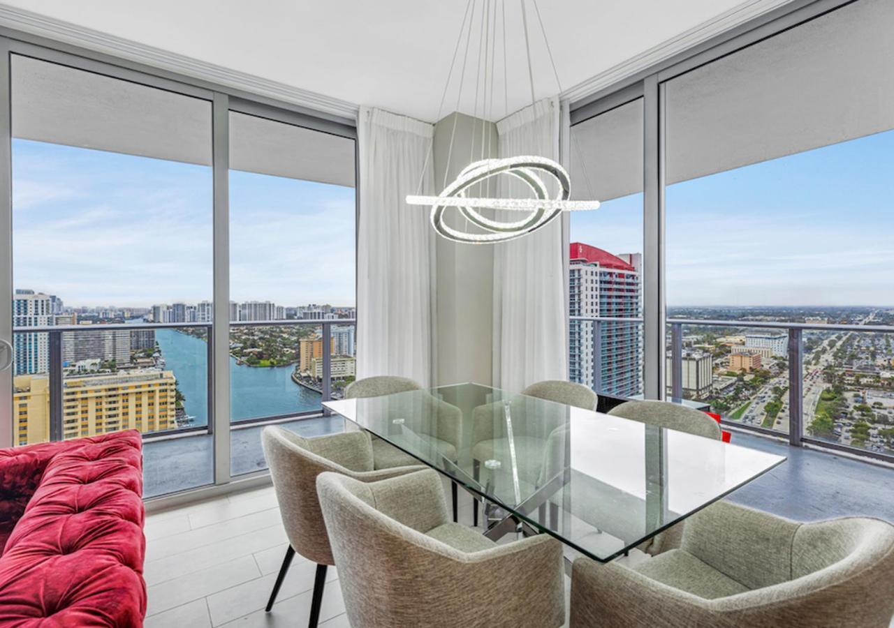 Hyde Beach House Three-Bedroom, Waterfront, Ocean And Intercostal View, Rooftop Pool, 5 Min Walk To Beach هوليوود المظهر الخارجي الصورة