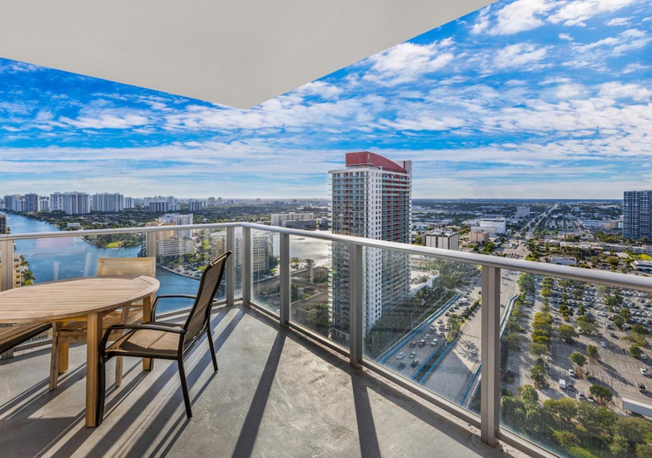 Hyde Beach House Three-Bedroom, Waterfront, Ocean And Intercostal View, Rooftop Pool, 5 Min Walk To Beach هوليوود المظهر الخارجي الصورة